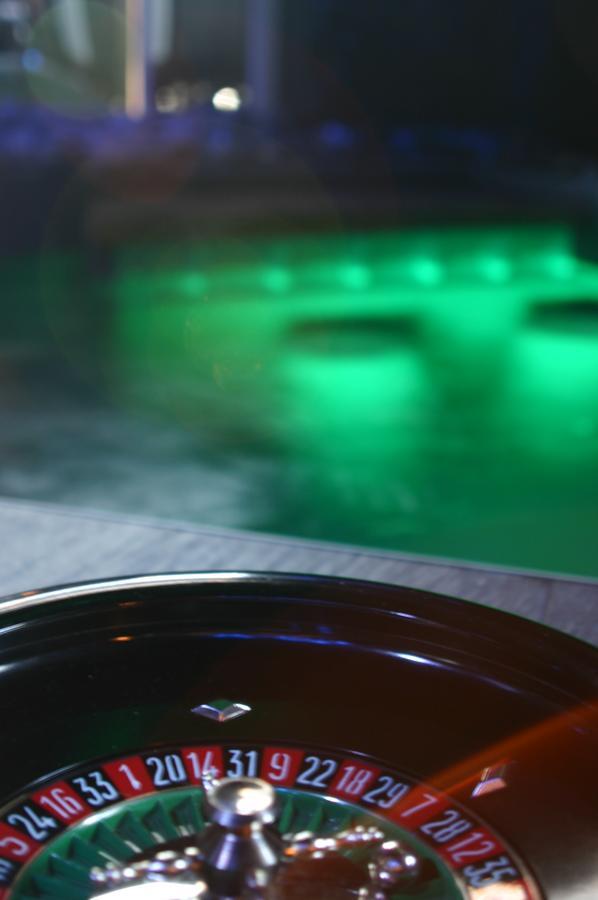 Bubble Lounge Hotel Hooglede Экстерьер фото